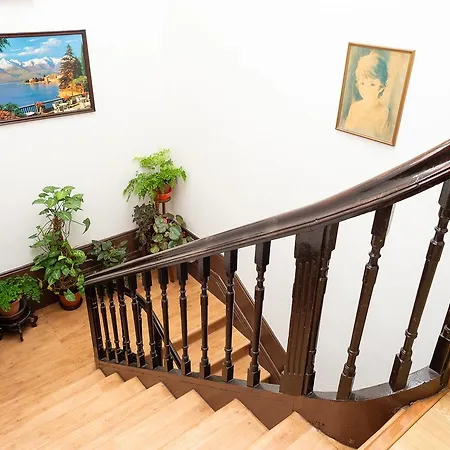 Almada Guest House-3