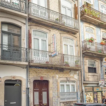 Almada Guest House-2